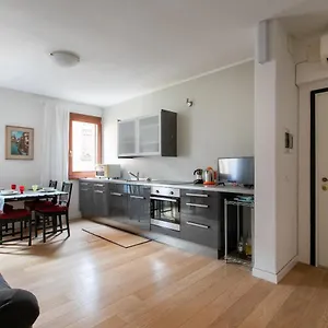 https://venice-lance-with-lift-2-minutes-walk-from-the-train-station.hotelslidodijesolo.com